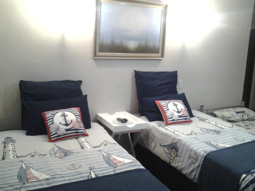 The Lighthouse Guesthouse Welkom Exterior photo